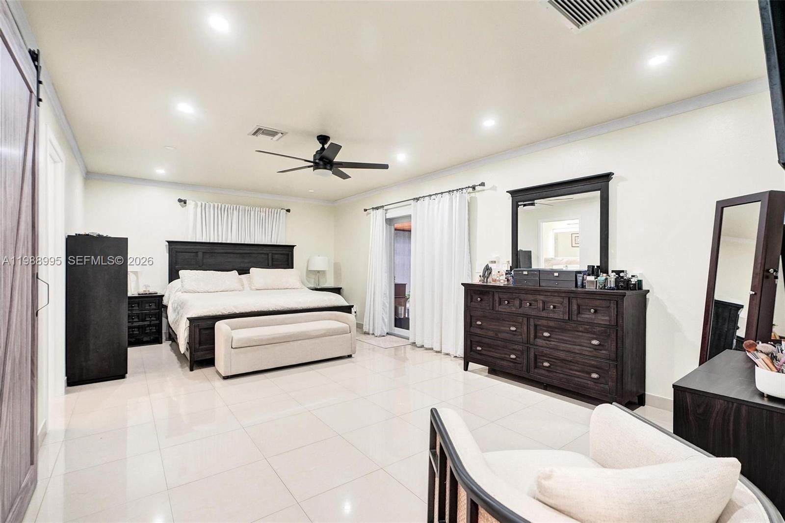 5614 Flagler St Hollywood, FL 33023