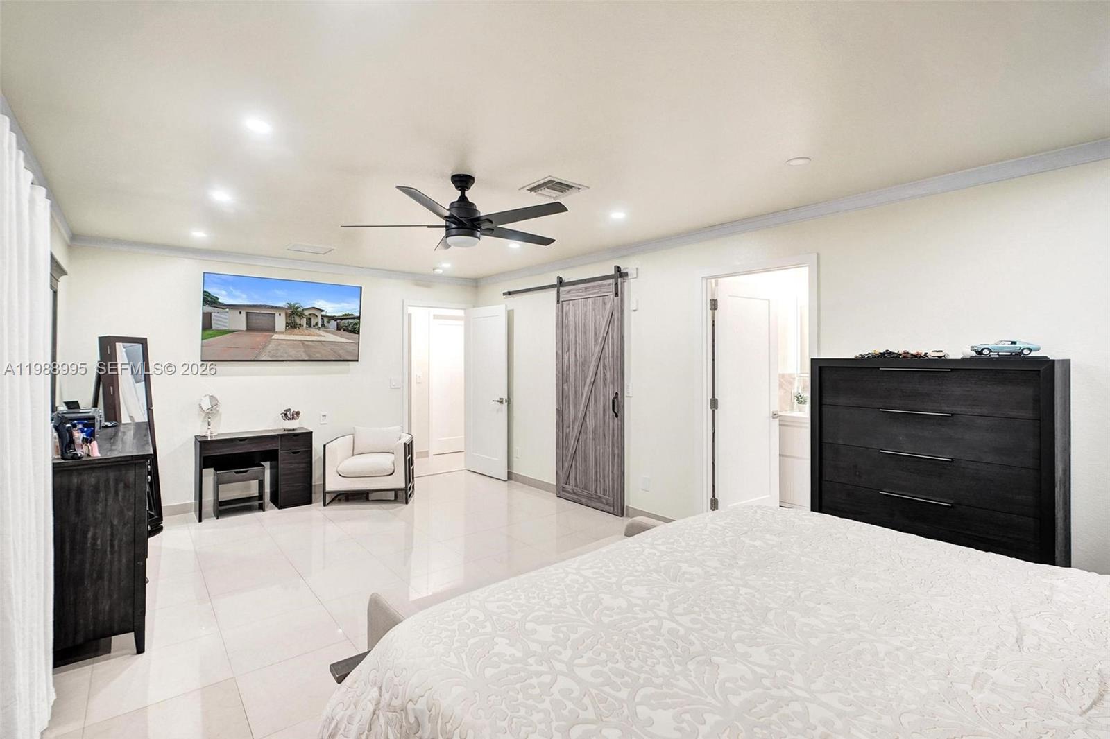 5614 Flagler St Hollywood, FL 33023