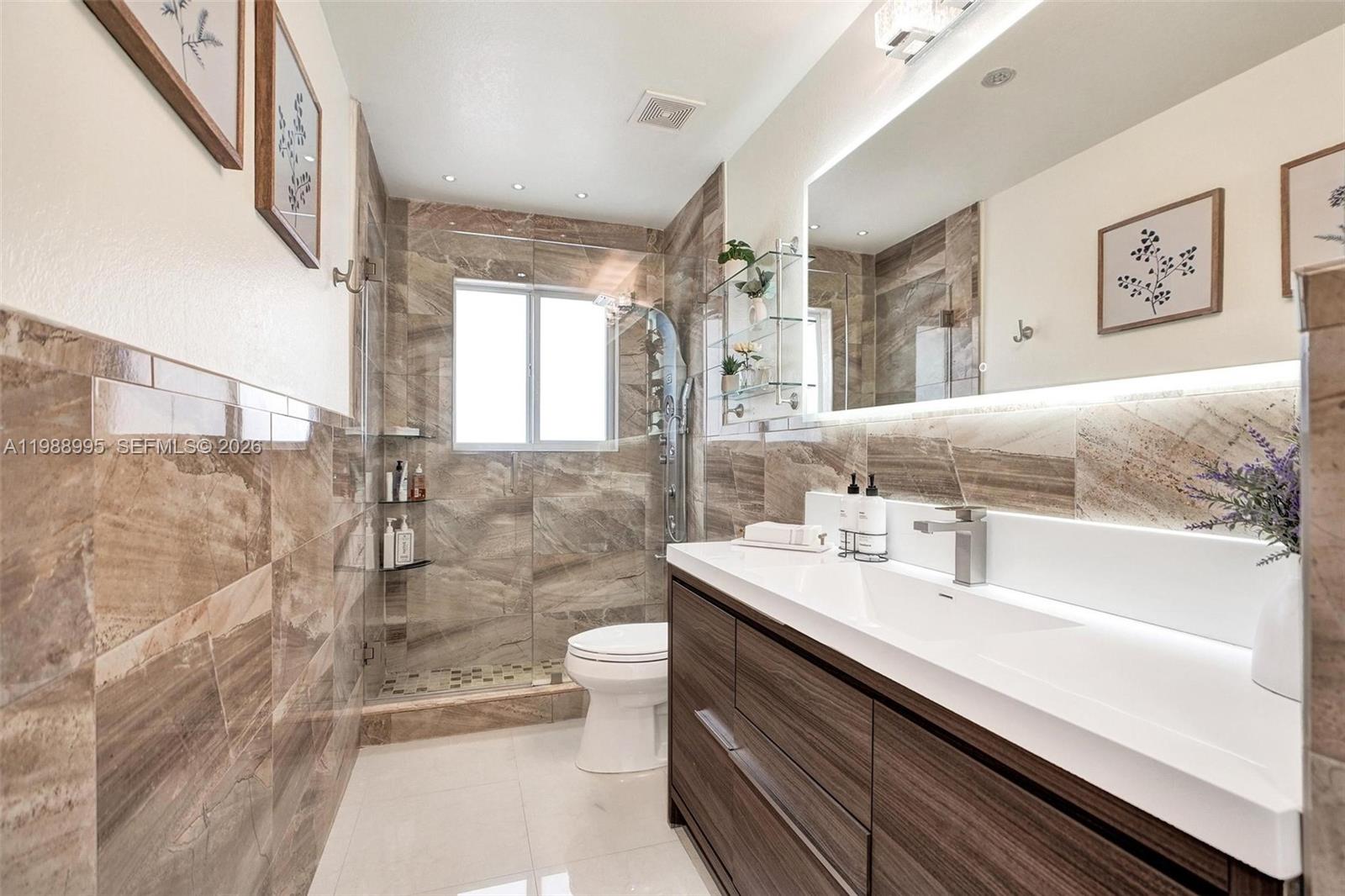 5614 Flagler St Hollywood, FL 33023