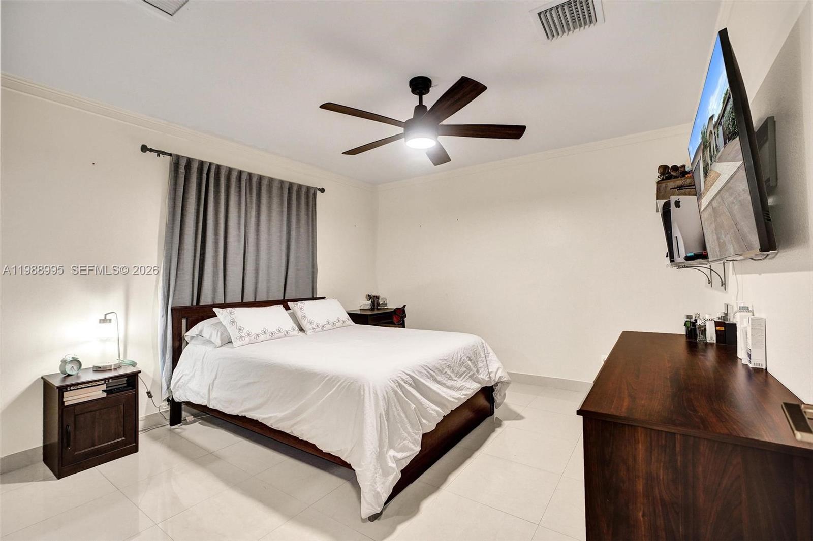 5614 Flagler St Hollywood, FL 33023