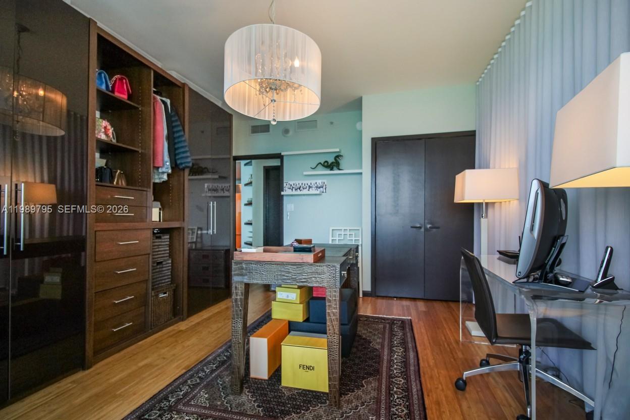 image The Carillon South Tower10