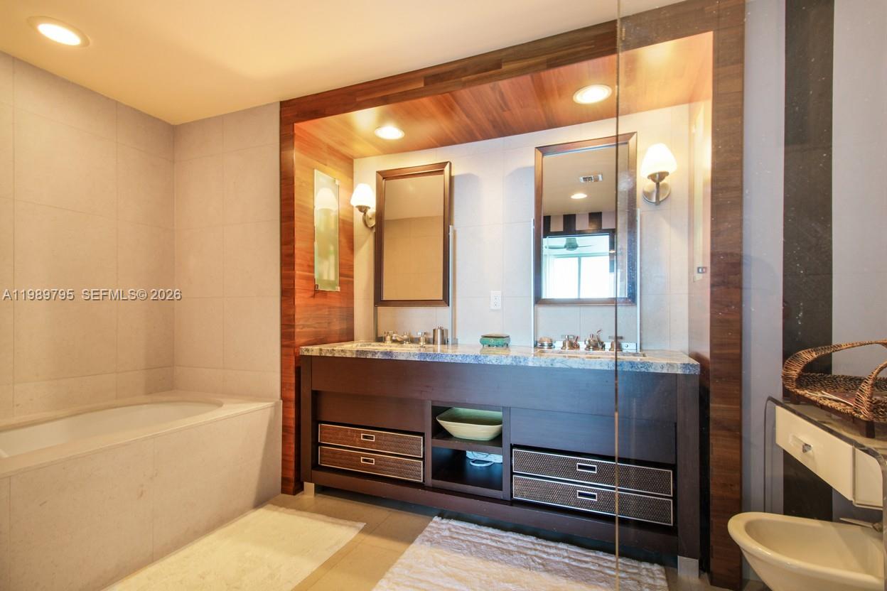 image The Carillon South Tower11