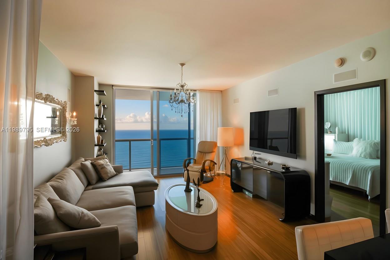 image The Carillon South Tower4