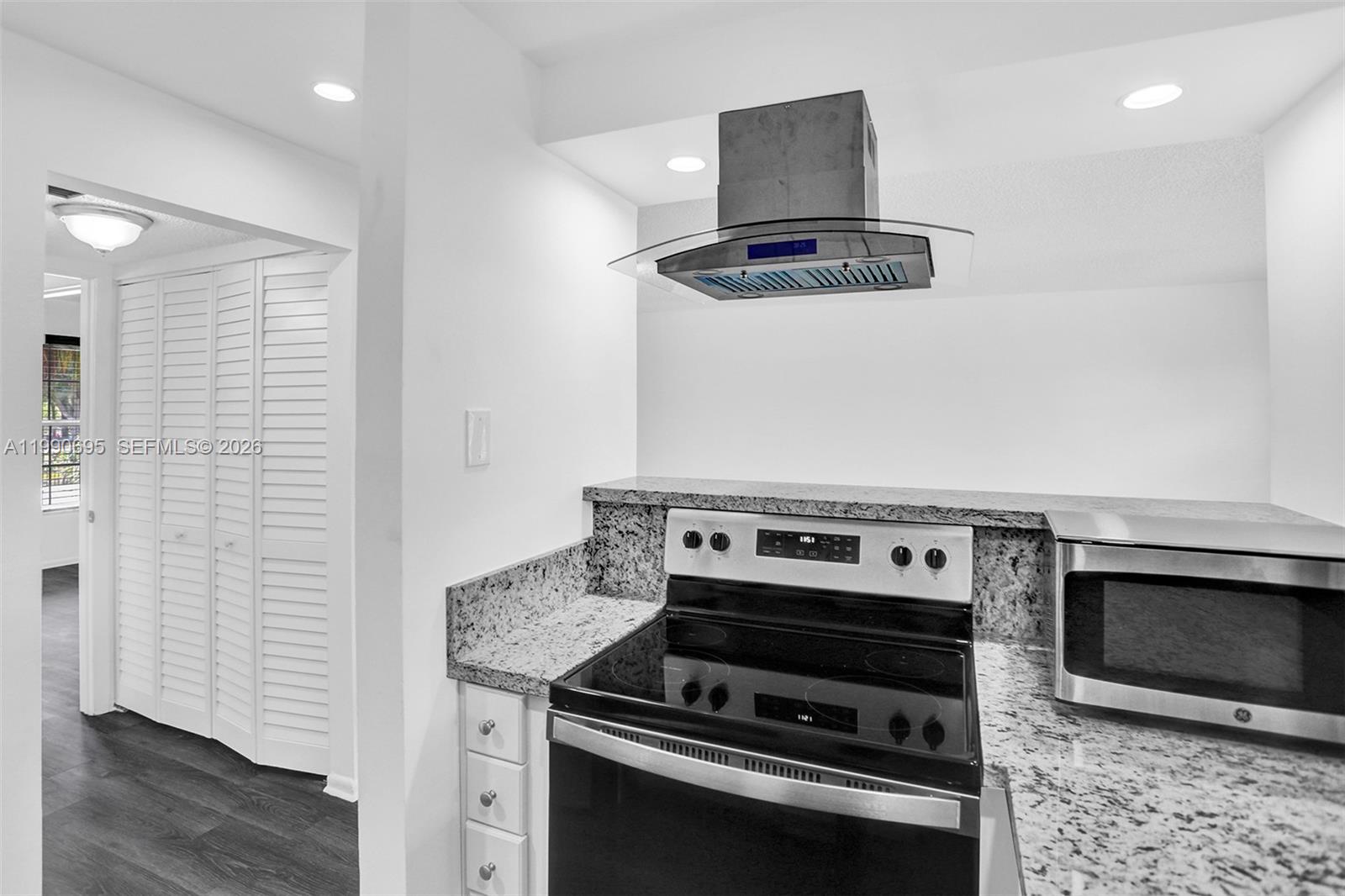 4211 NW 19th St #194 Lauderhill, FL 33313