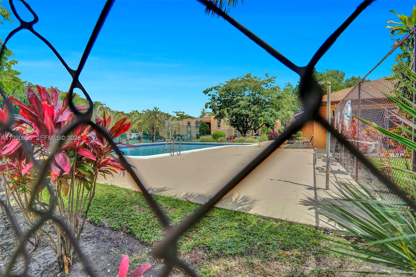 4211 NW 19th St #194 Lauderhill, FL 33313