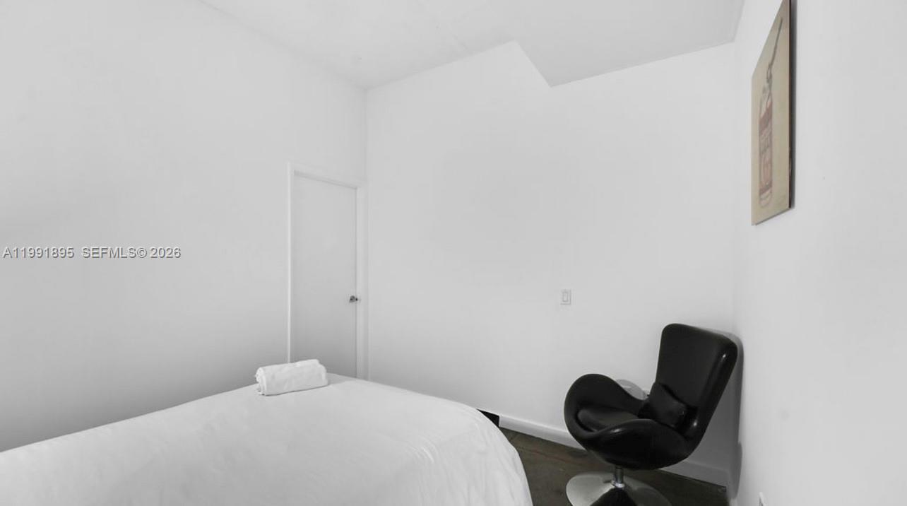 151 SE 1st St #2411 Miami, FL 33131