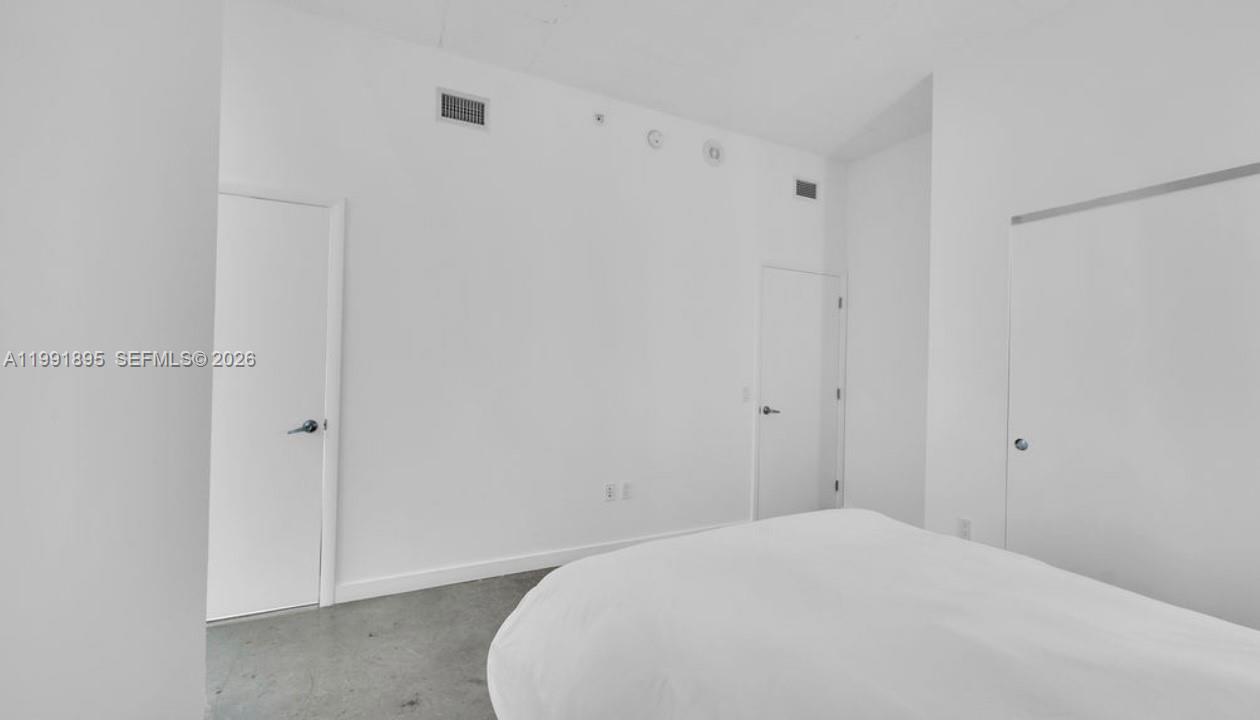 151 SE 1st St #2411 Miami, FL 33131