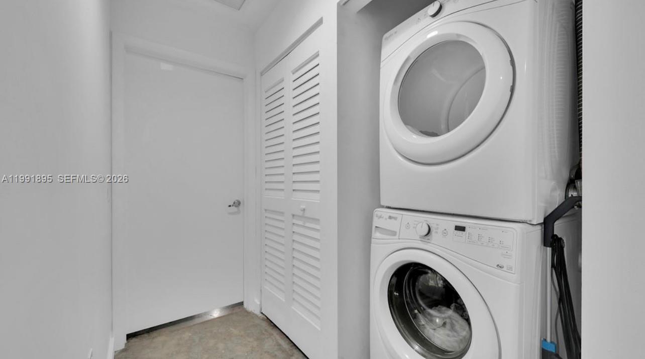 151 SE 1st St #2411 Miami, FL 33131