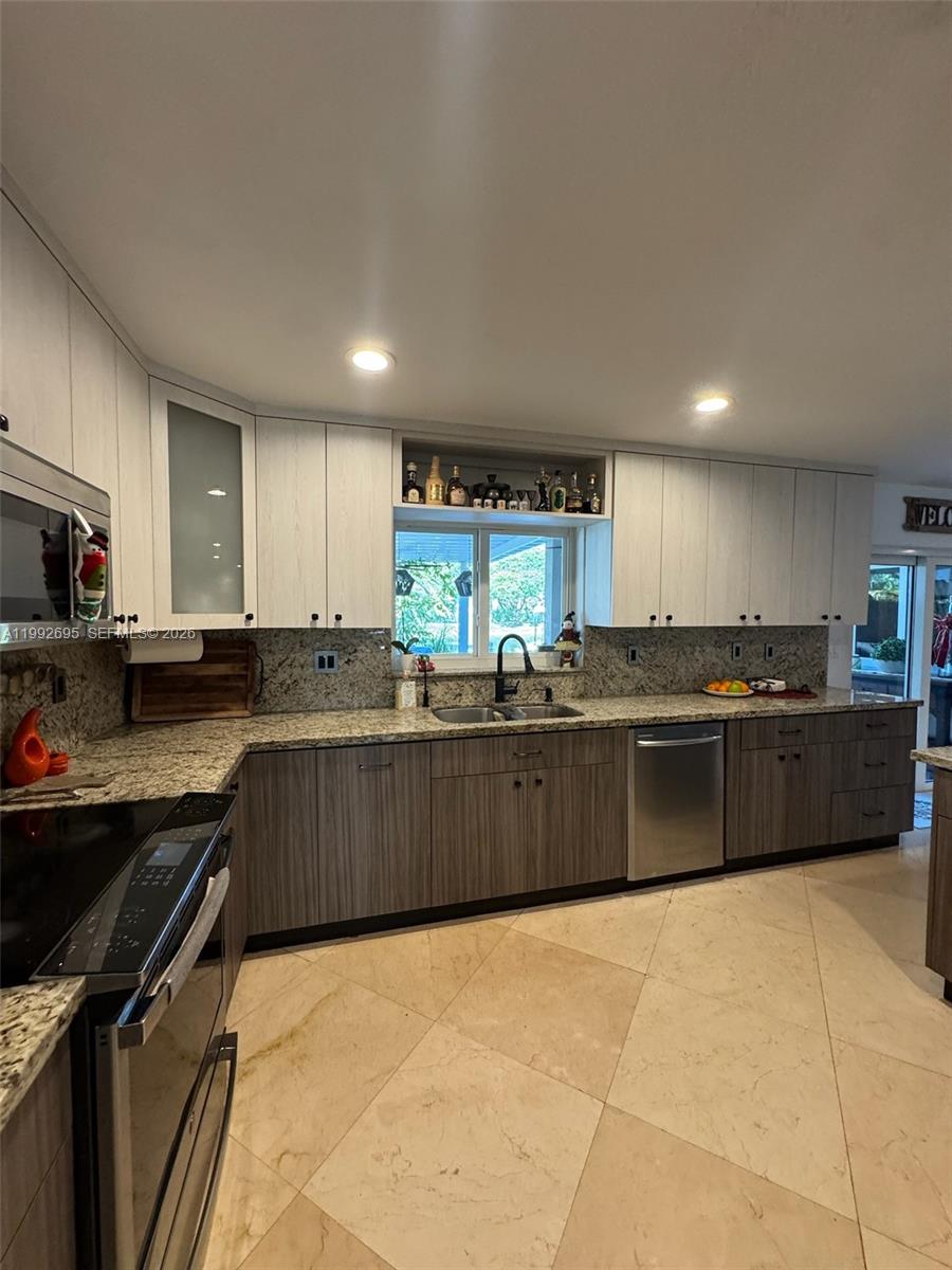 10973 NW 53rd Ln Doral, FL 33178