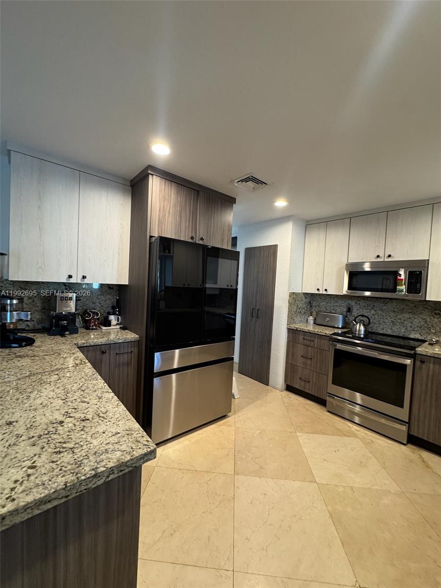 10973 NW 53rd Ln Doral, FL 33178