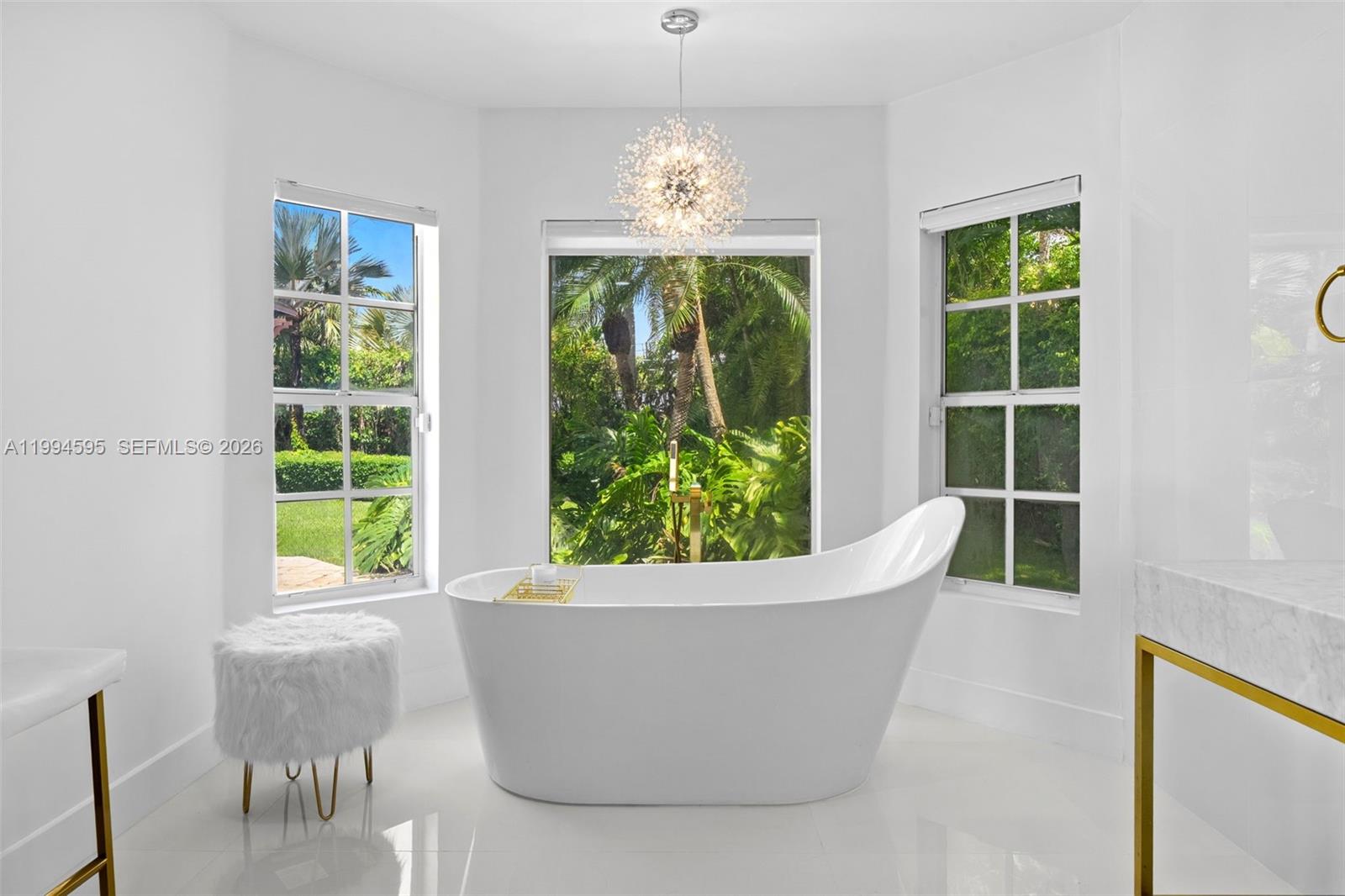 6801 SW 126th Ter Pinecrest, FL 33156