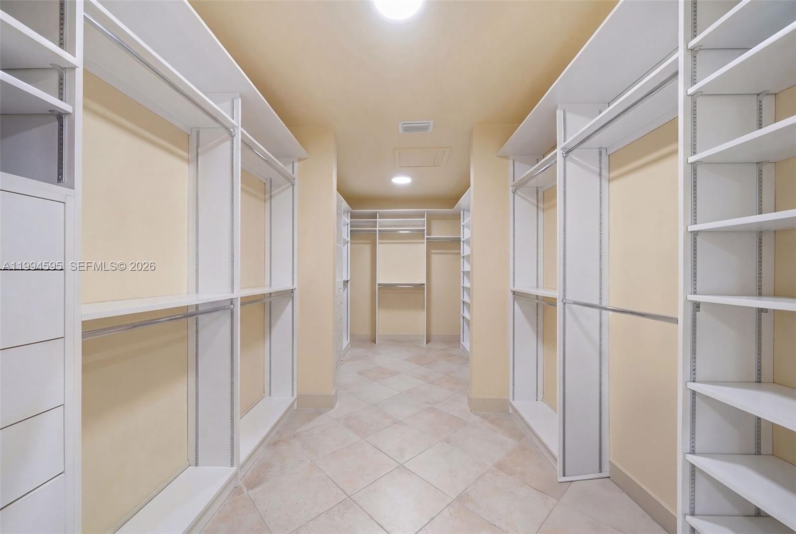 6801 SW 126th Ter Pinecrest, FL 33156