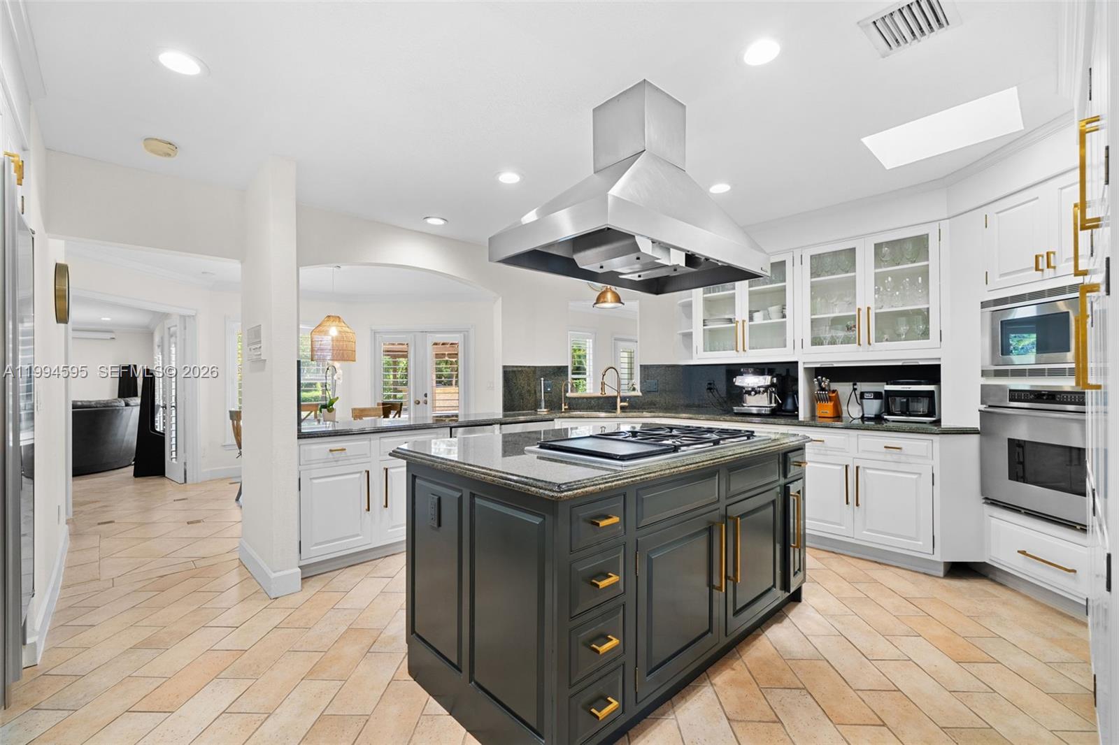 6801 SW 126th Ter Pinecrest, FL 33156