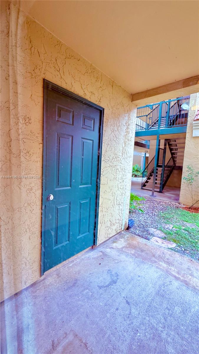 733 Riverside Dr #1215 Coral Springs, FL 33071