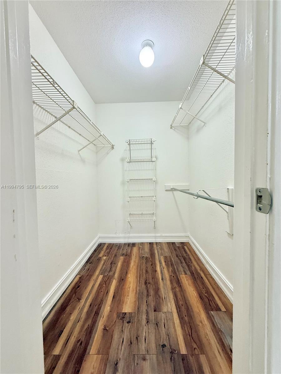 733 Riverside Dr #1215 Coral Springs, FL 33071