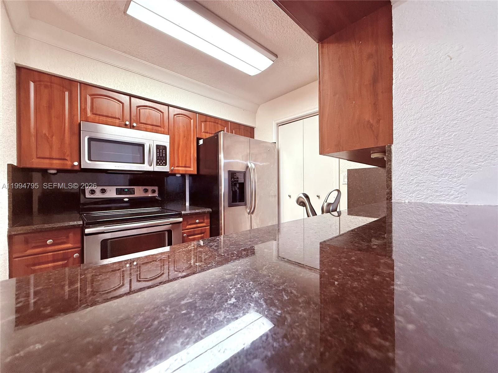 733 Riverside Dr #1215 Coral Springs, FL 33071