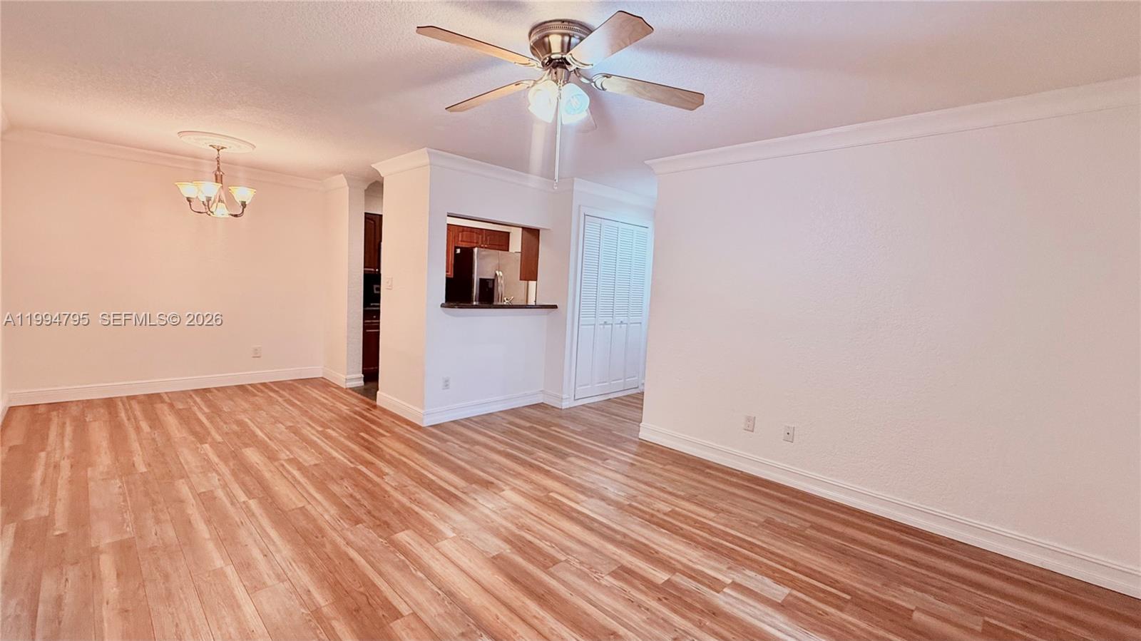 733 Riverside Dr #1215 Coral Springs, FL 33071