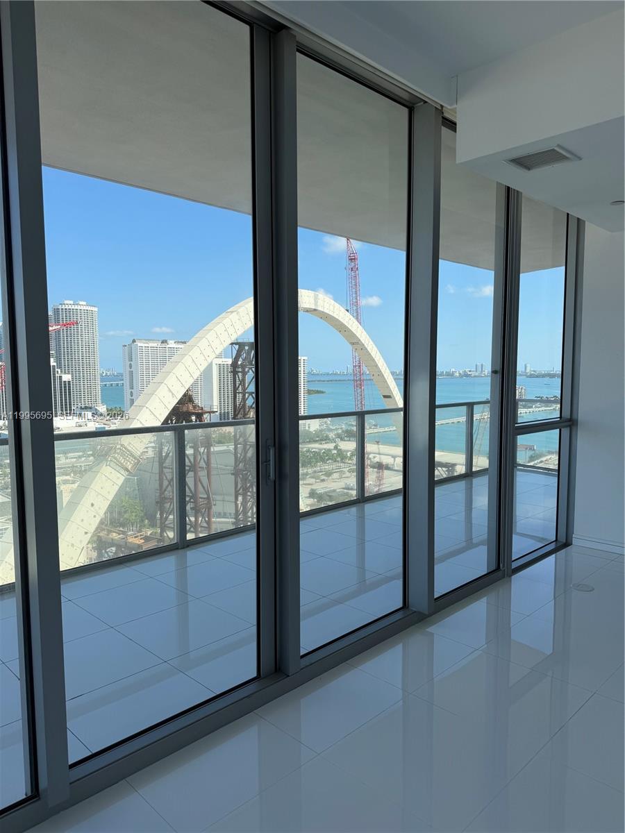 1100 Biscayne Blvd #2605 Miami, FL 33132