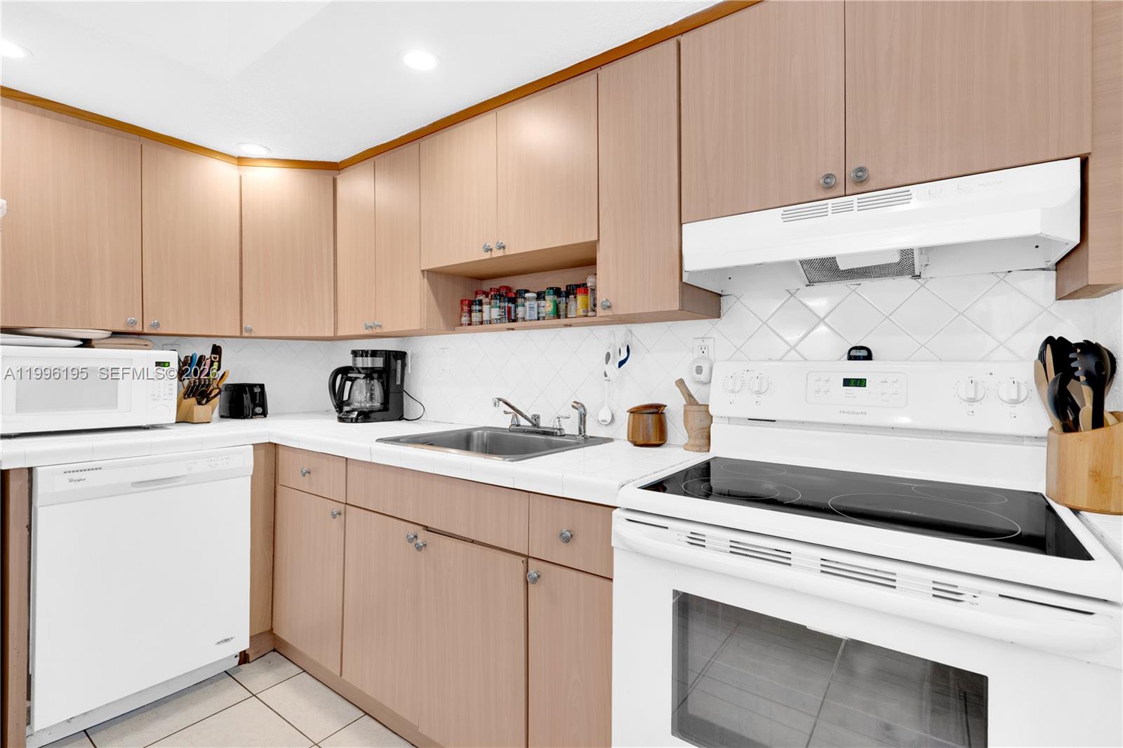 6133 SW 62nd Ter South Miami, FL 33143