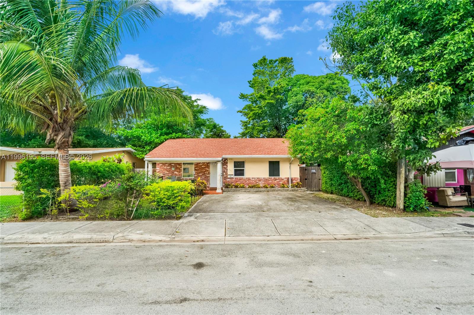 6133 SW 62nd Ter South Miami, FL 33143