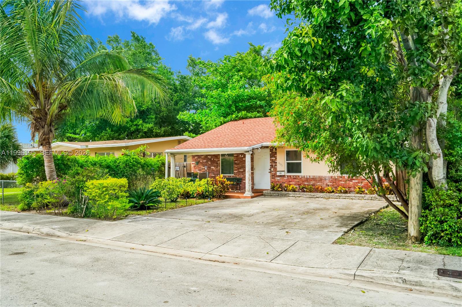 6133 SW 62nd Ter South Miami, FL 33143