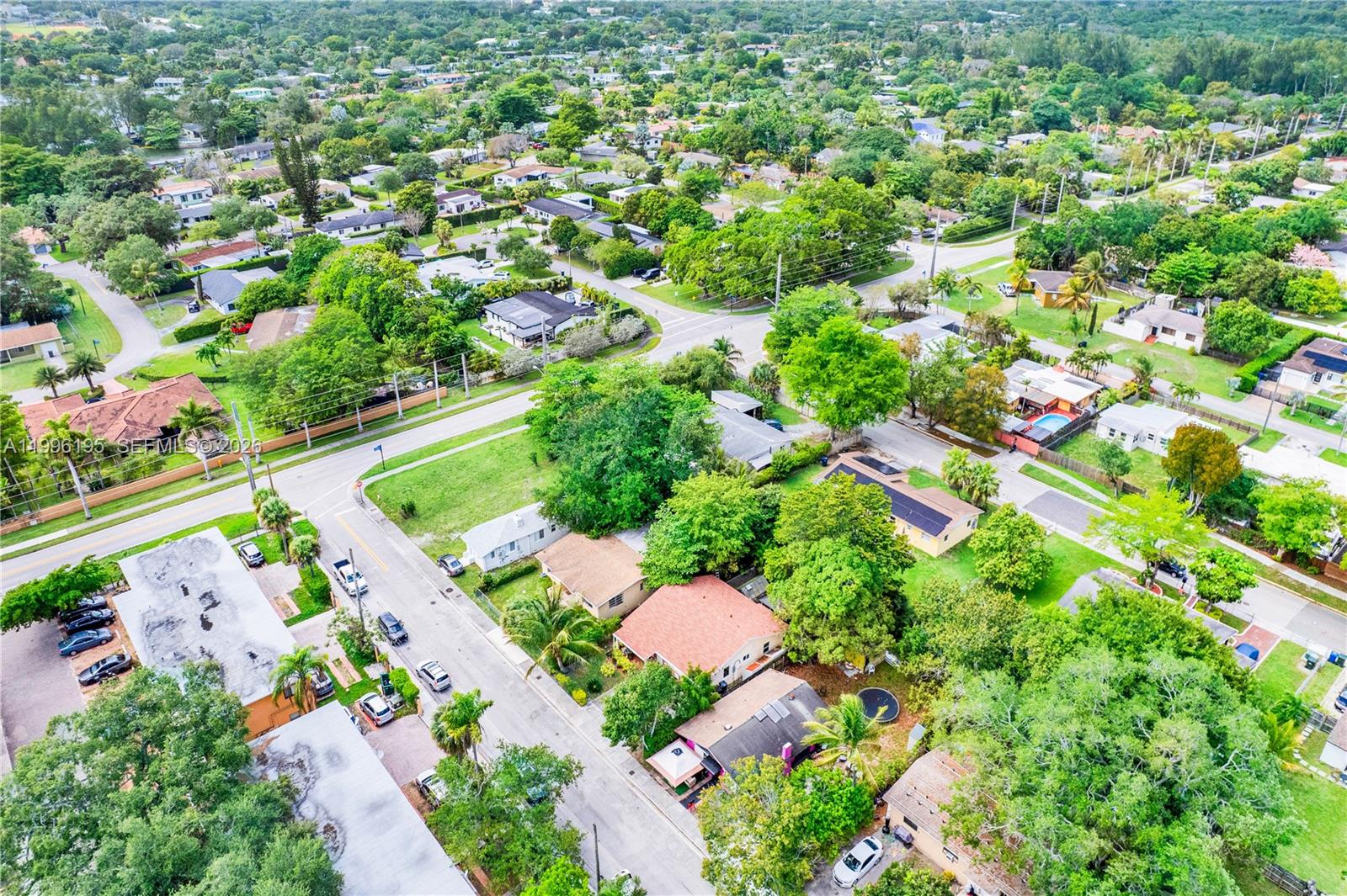 6133 SW 62nd Ter South Miami, FL 33143