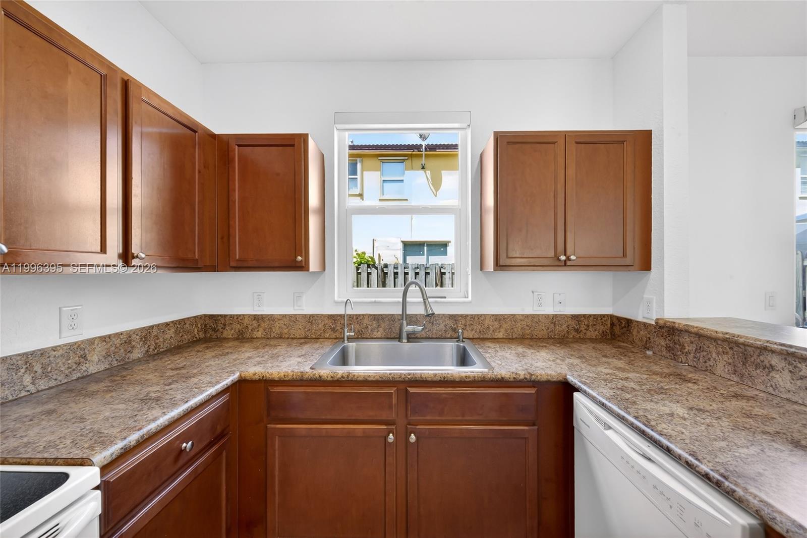 8766 NW 112th Path Doral, FL 33178