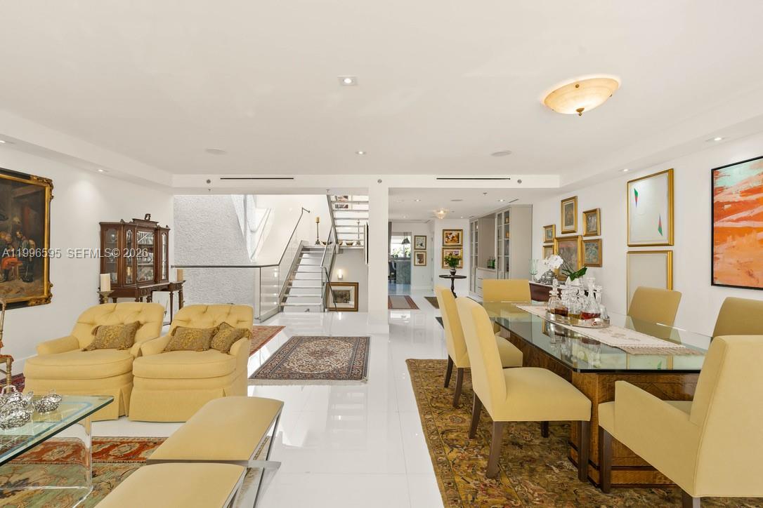 image 1000 Venetian Way13