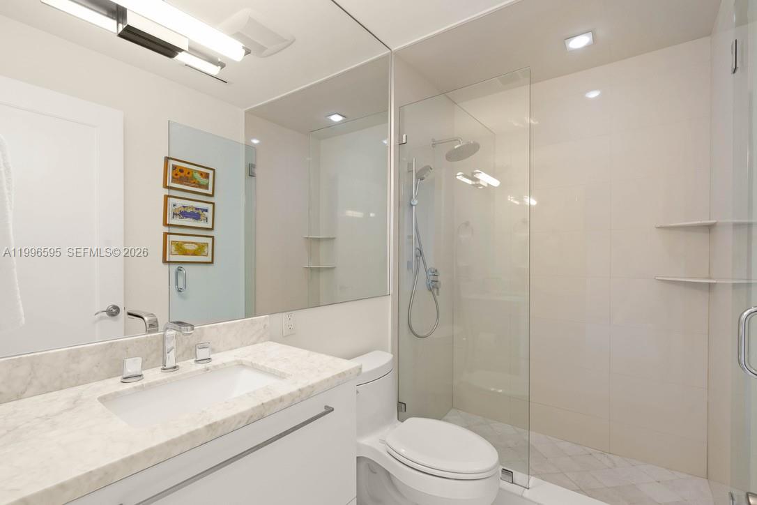 image 1000 Venetian Way21