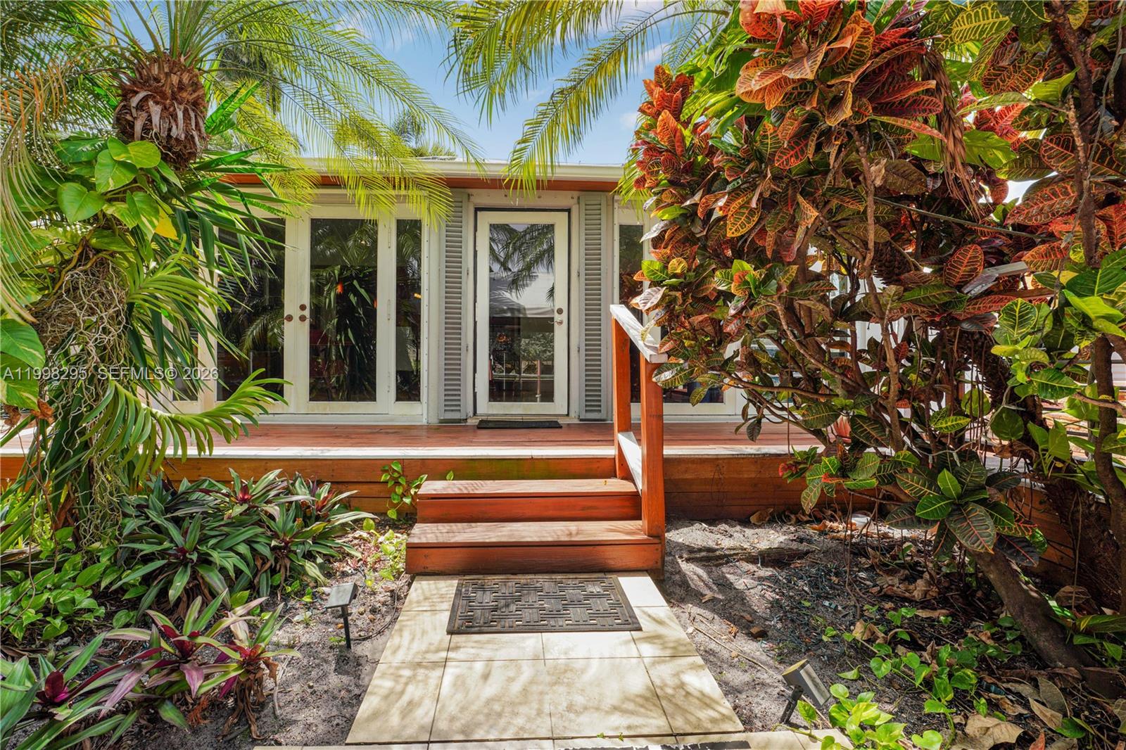 905 Mandarin Isle Fort Lauderdale, FL 33315