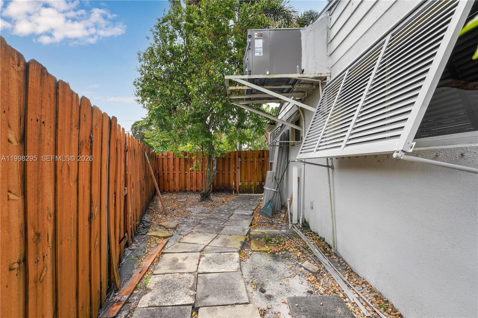 905 Mandarin Isle Fort Lauderdale, FL 33315