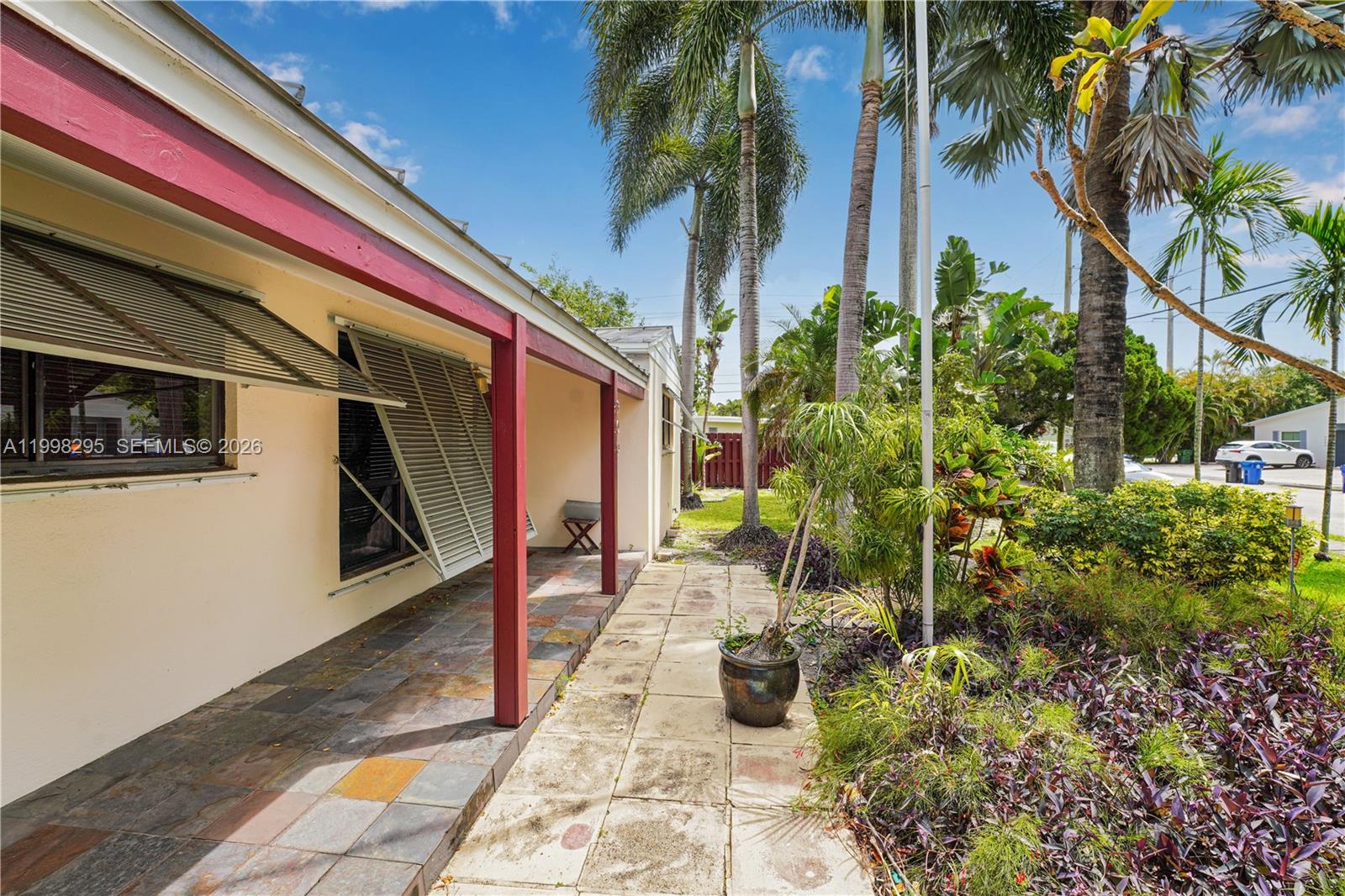 905 Mandarin Isle Fort Lauderdale, FL 33315