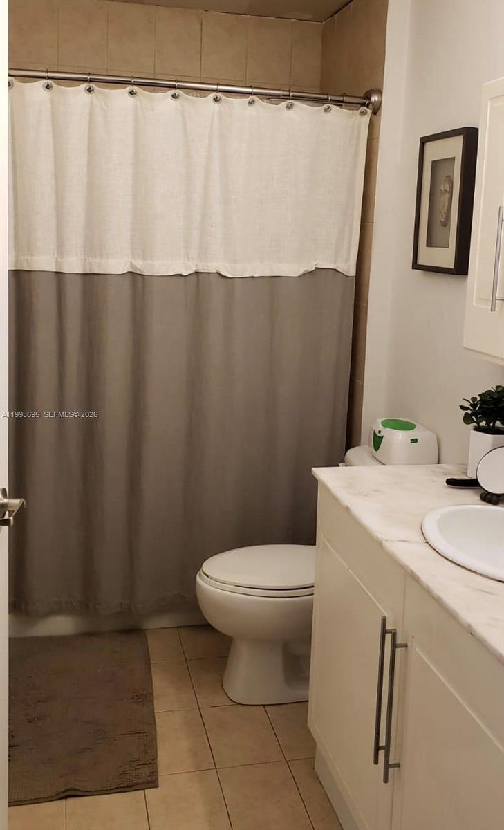 image 1800 Biscayne Plaza8