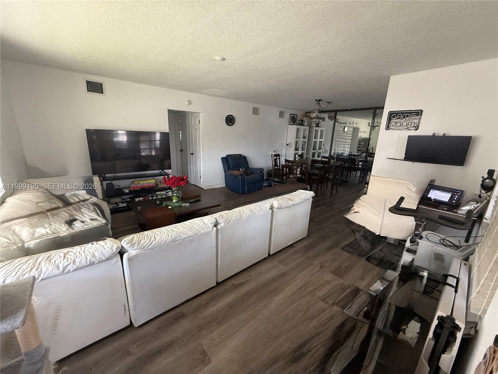 141 NE 10th Ave #17B Hallandale Beach, FL 33009