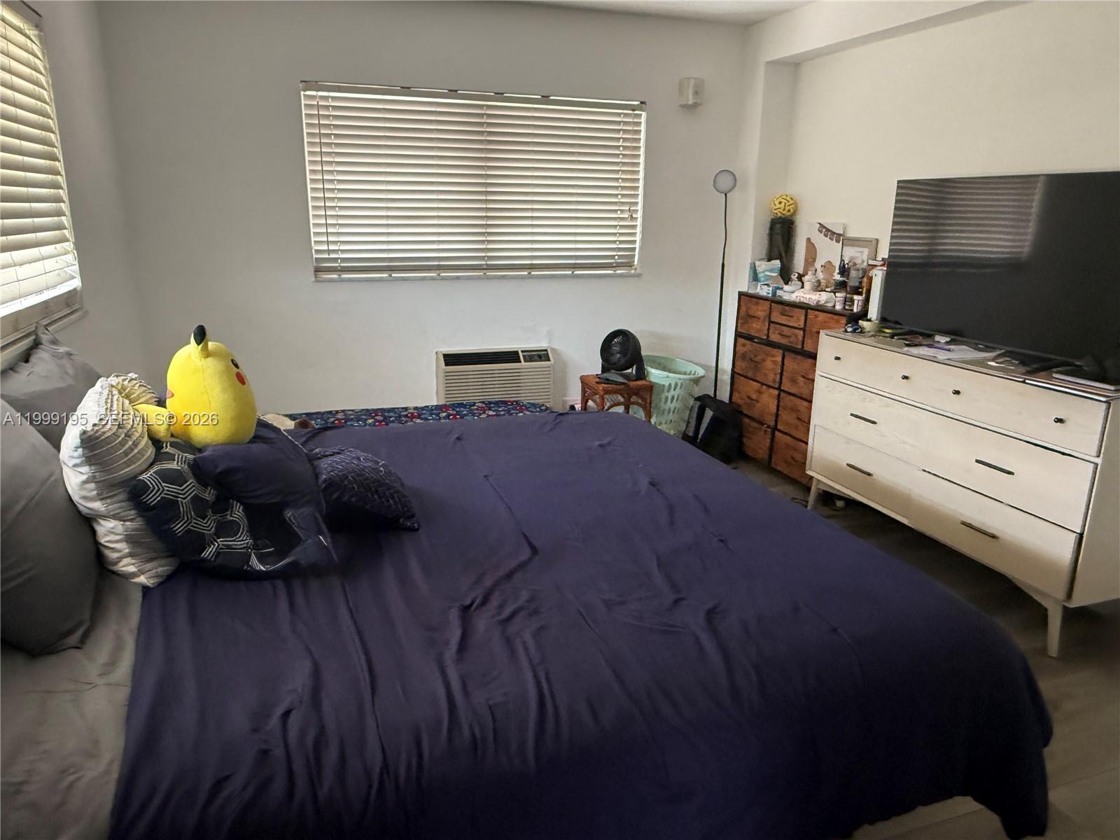 141 NE 10th Ave #17B Hallandale Beach, FL 33009