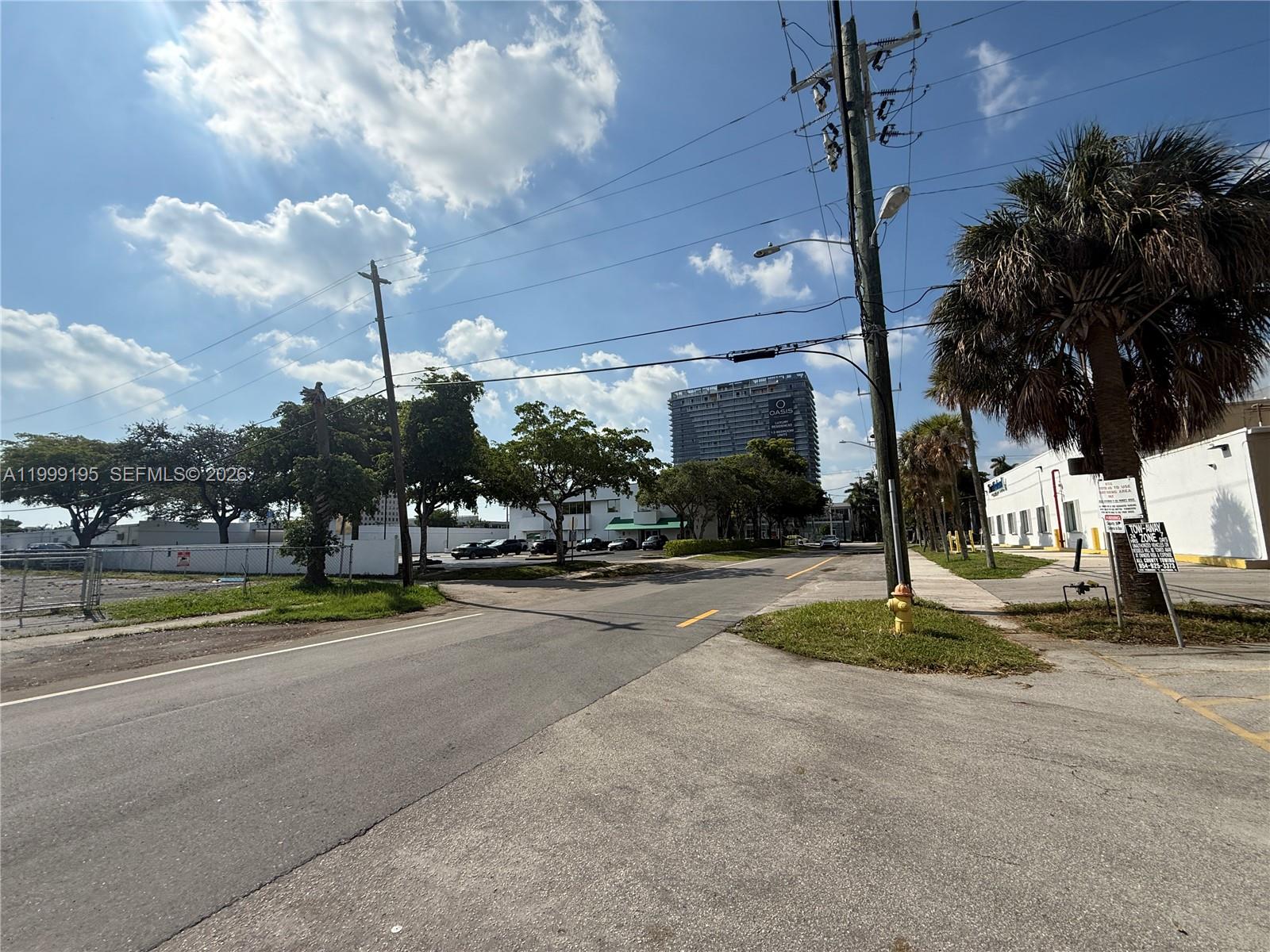 141 NE 10th Ave #17B Hallandale Beach, FL 33009