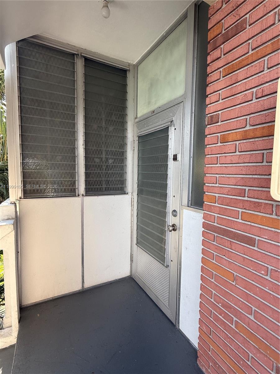 141 NE 10th Ave #17B Hallandale Beach, FL 33009