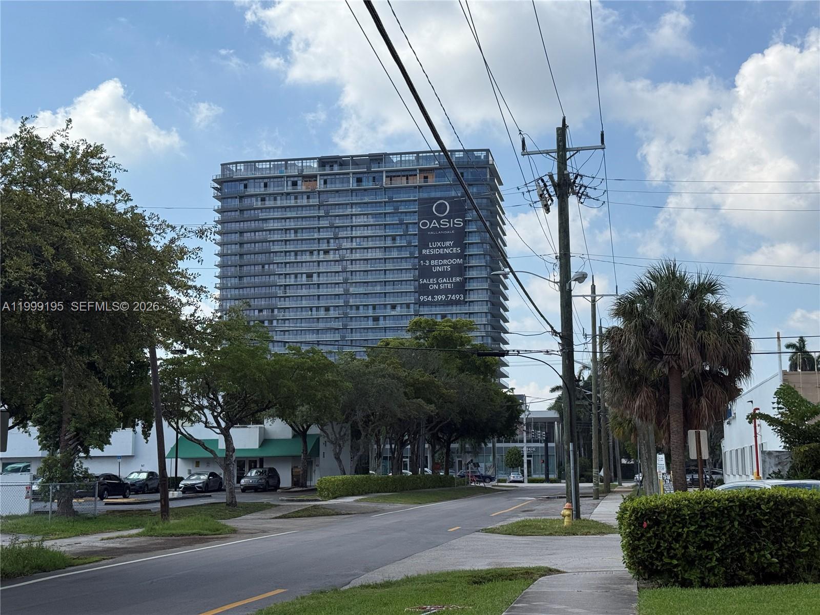 141 NE 10th Ave #17B Hallandale Beach, FL 33009