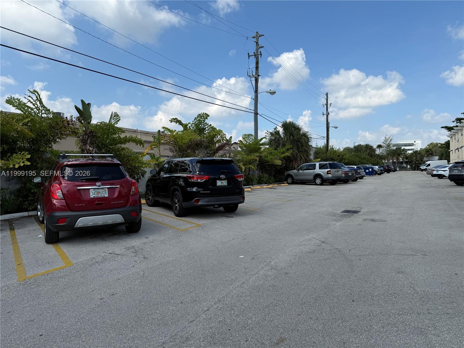 141 NE 10th Ave #17B Hallandale Beach, FL 33009