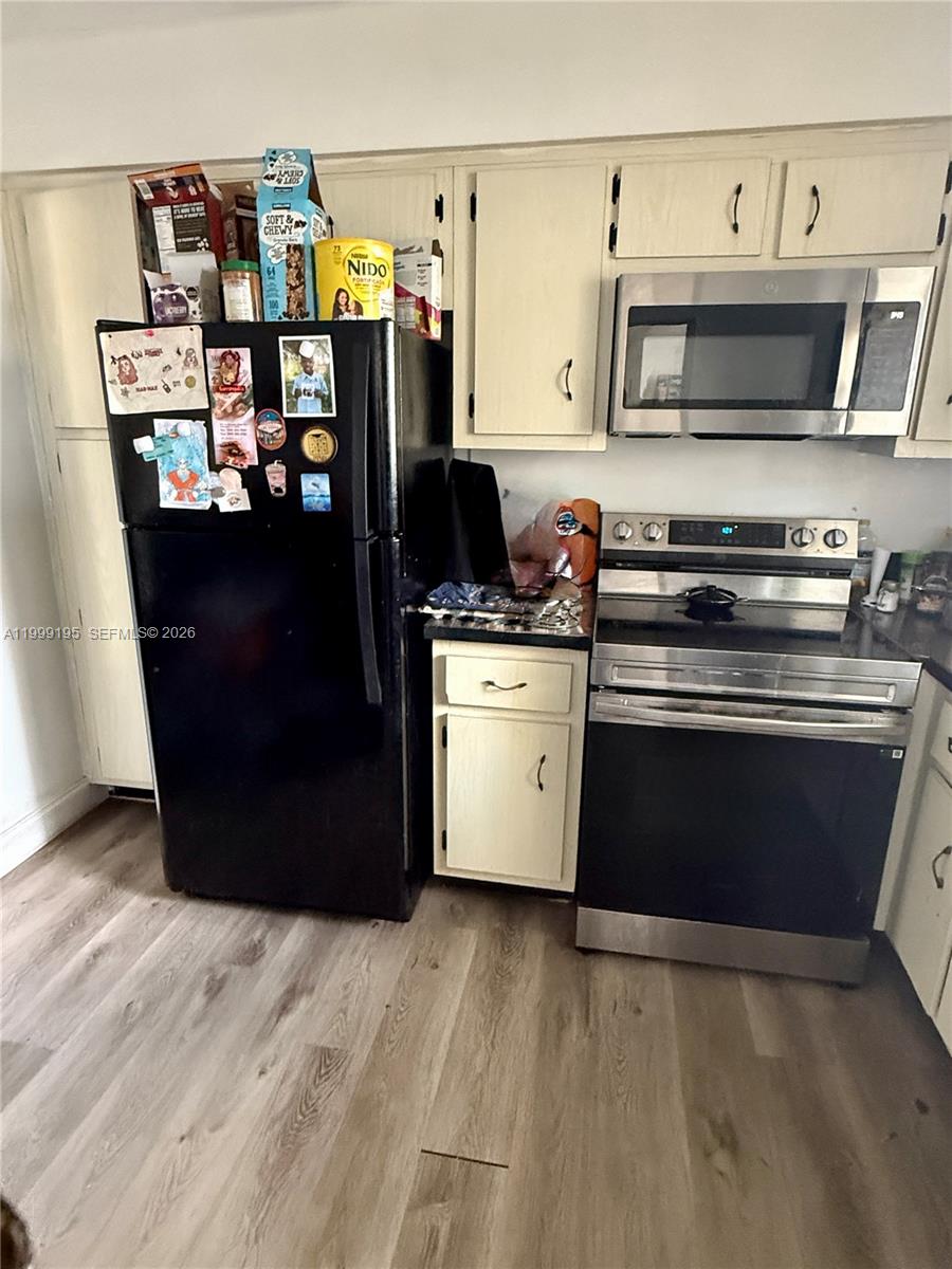 141 NE 10th Ave #17B Hallandale Beach, FL 33009