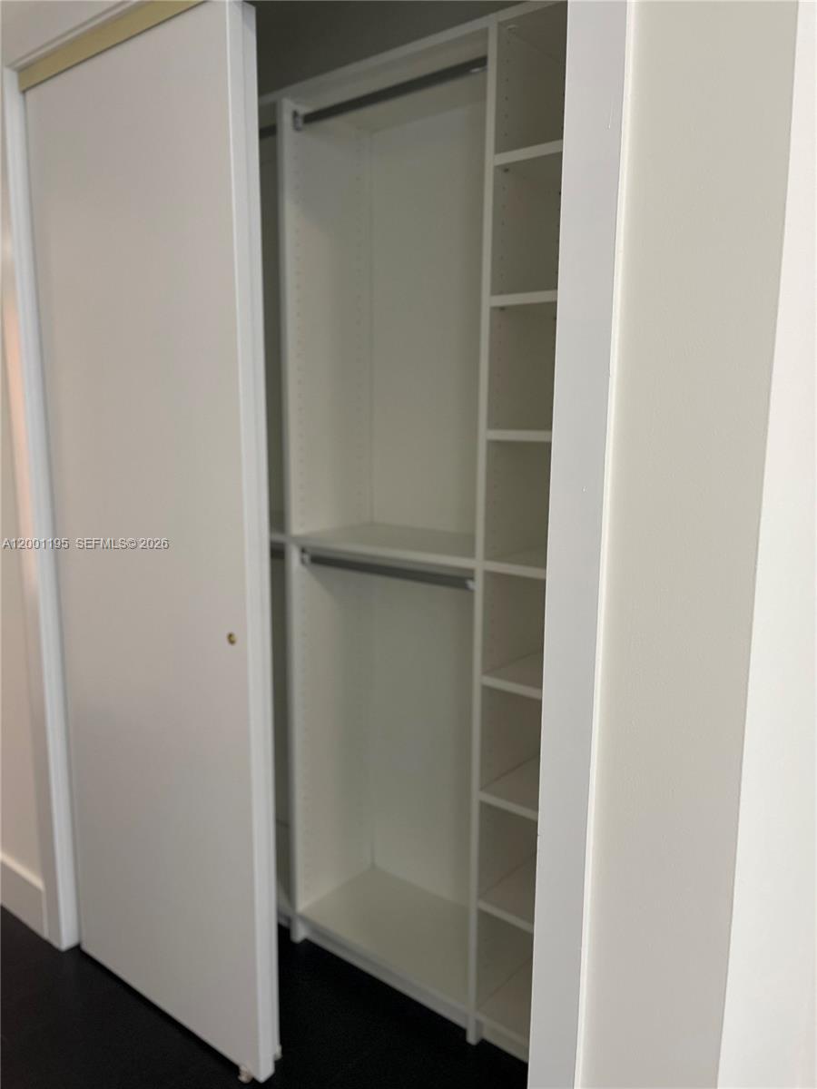 image 1060 Brickell - 105010