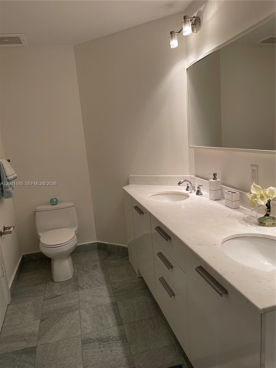 image 1060 Brickell - 105015