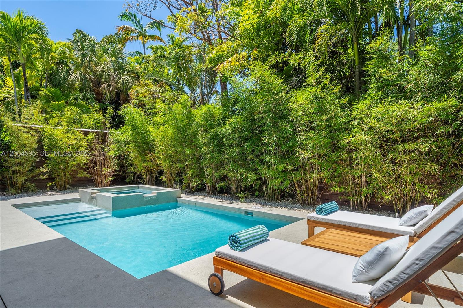 2521 Lincoln Ave Miami, FL 33133