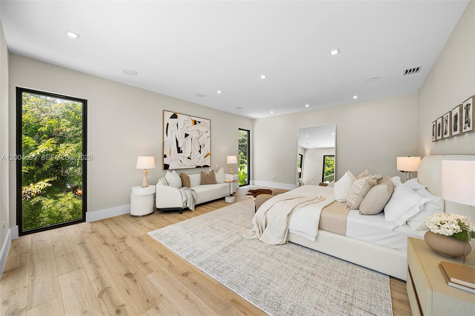 2521 Lincoln Ave Miami, FL 33133