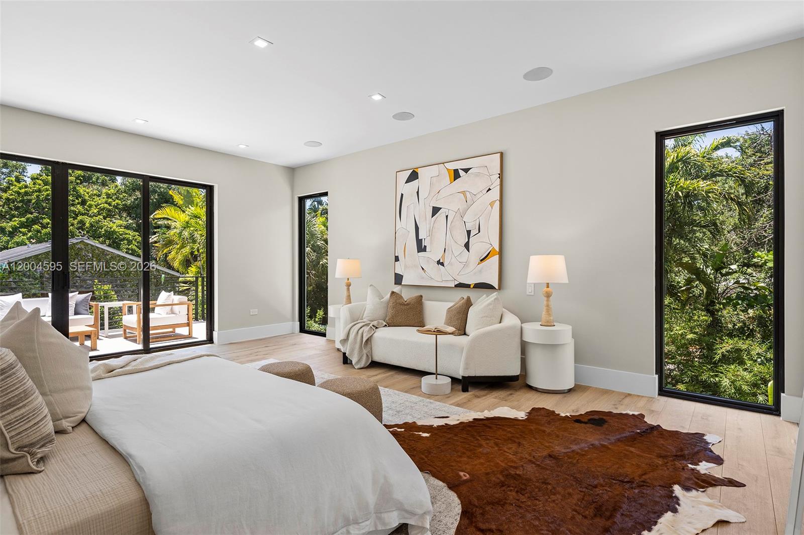 2521 Lincoln Ave Miami, FL 33133