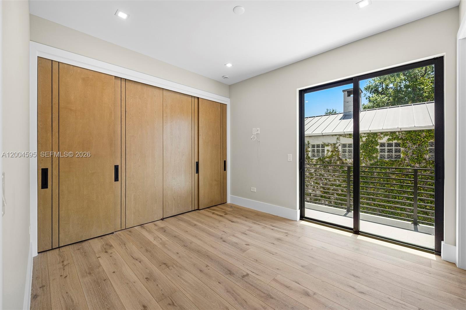 2521 Lincoln Ave Miami, FL 33133