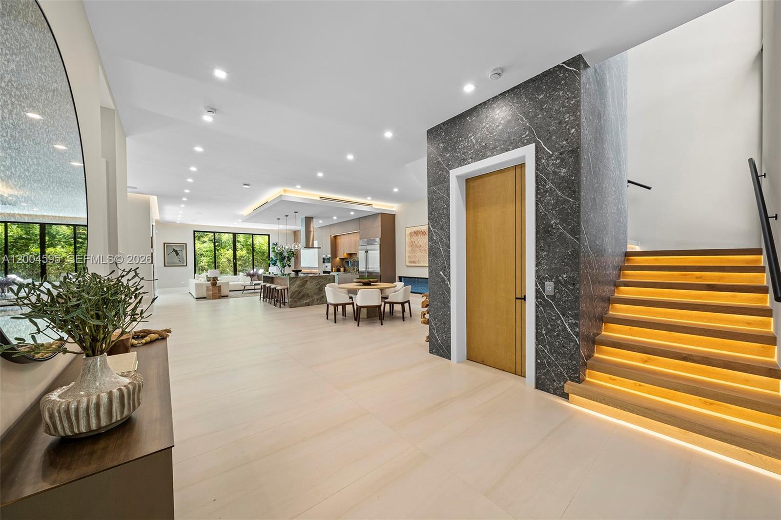 2521 Lincoln Ave Miami, FL 33133