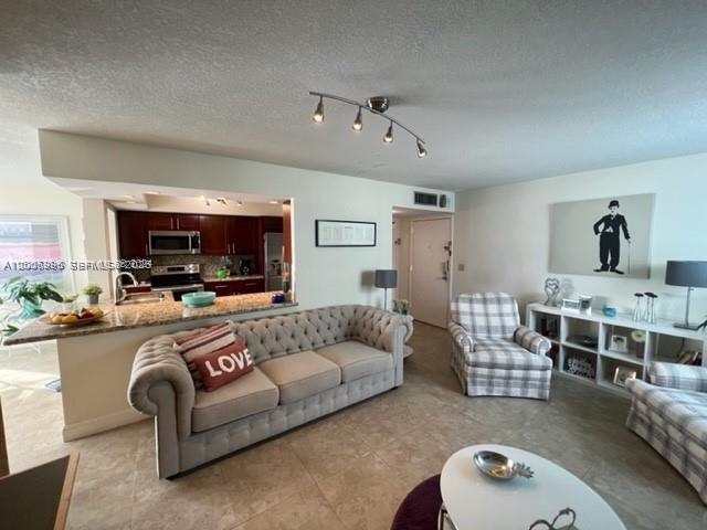 16570 NE 26th Ave #4A