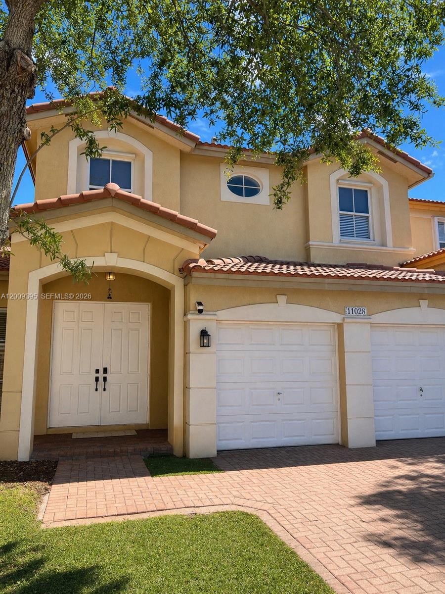11028 NW 87th Ln