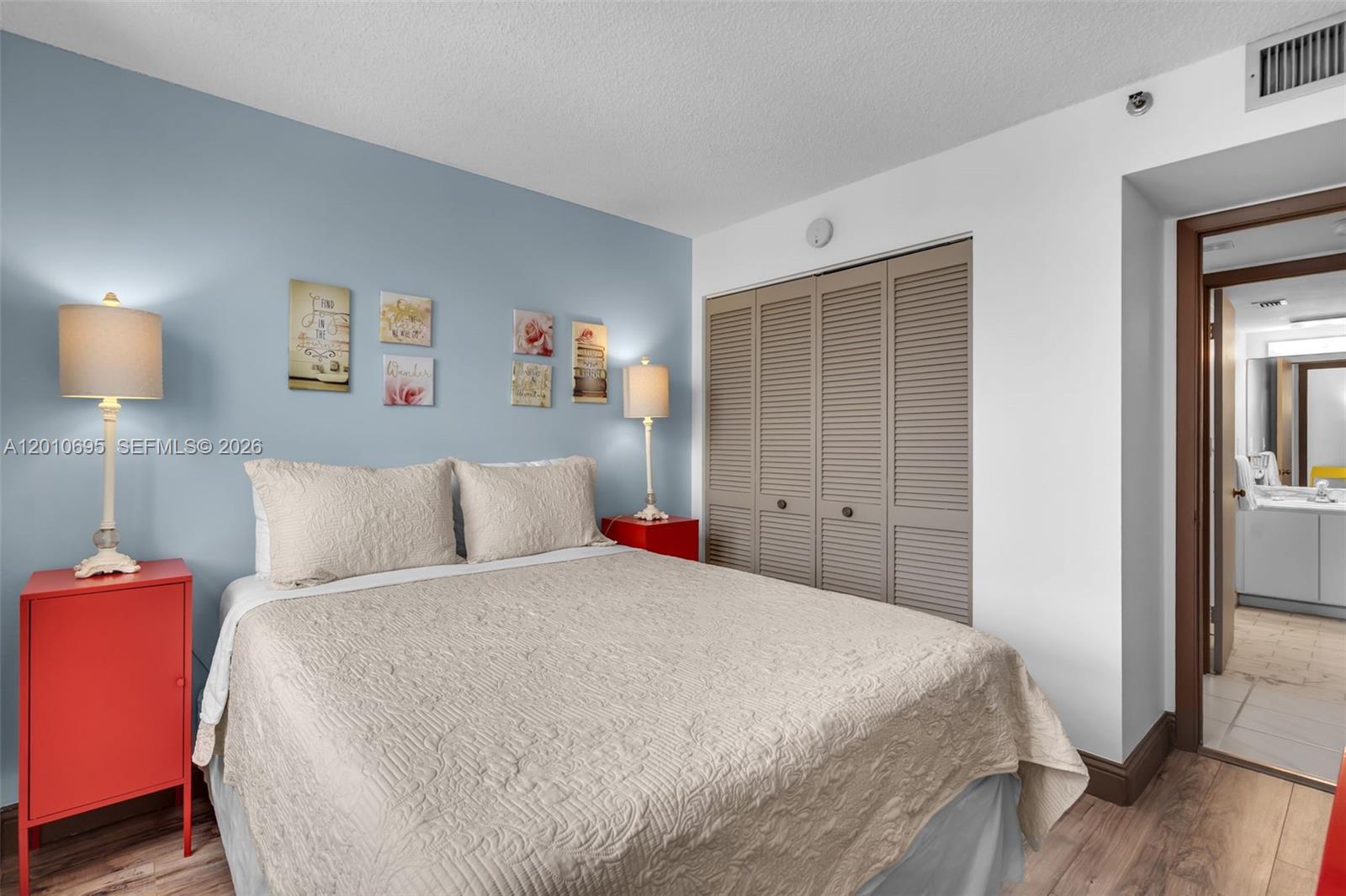 2555 Collins Ave #2401 Miami Beach, FL 33140